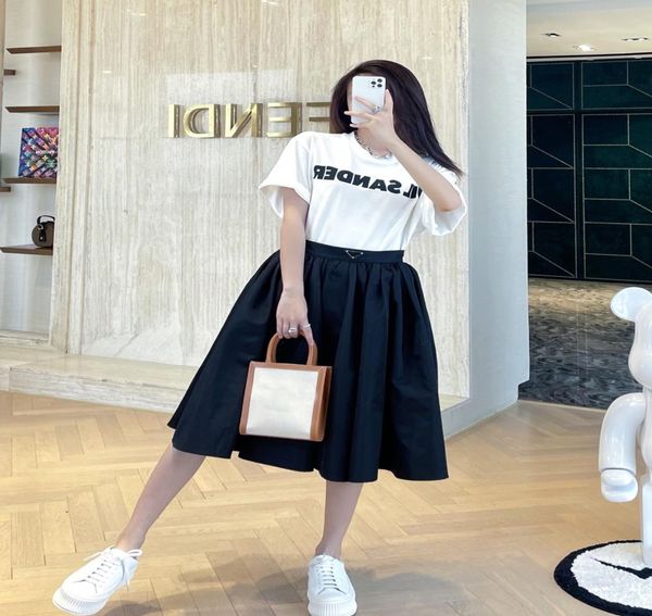 2021 ABD Çoğu Moda Etek Kadın Marka Alışveriş Elbisesi İthal Naylon Rahat ve Hantal Stil Klasik Black Beyaz Kollokasyon8742778