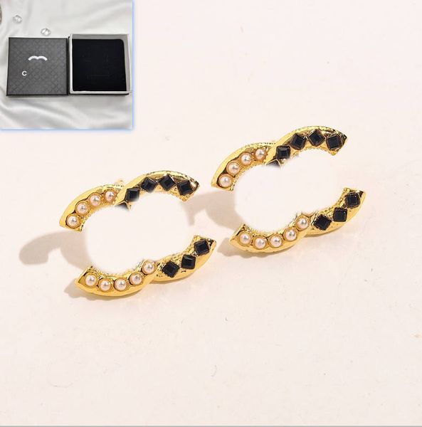 Orecchini diamanti in stile semplice marchio classici orecchini a perno placcati in argento da donna vintage per love di lusso in stile gioiello stile di moda 18K Orecchini a placcati d'oro 18K