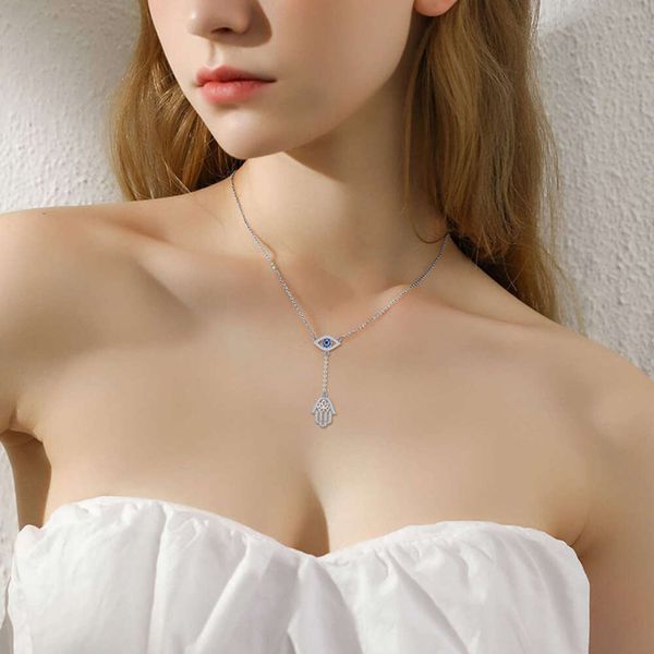 Palma del prosciutto Blue Diamond Diamond Palm Pendant Blue Eye Necklace