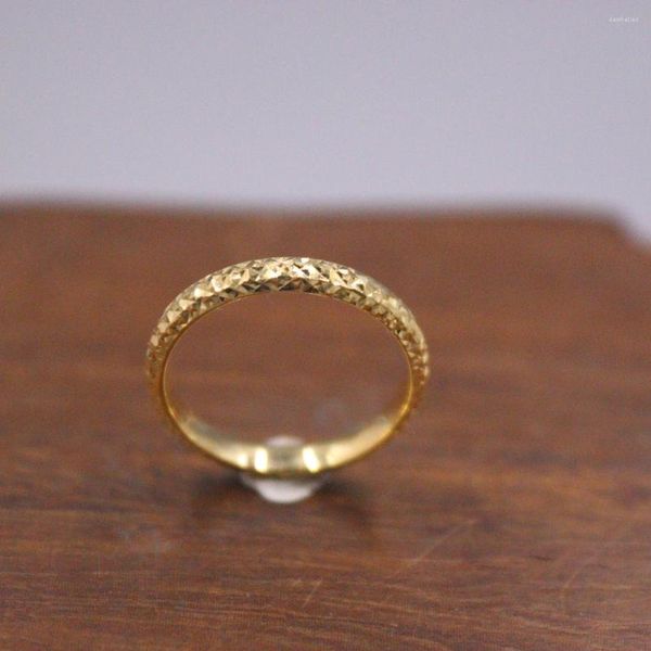 Anel de ouro amarelo de 18k de anéis de cluster para mulheres esculpidas com estrela completa de 2 mm de largura dos EUA tamanho 5