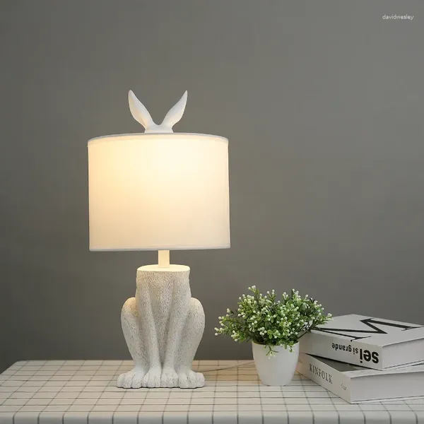 Lâmpadas de mesa Creld Rabbits Decor Lights Luzes de mesa de cama Bedroom El Lighting Decorador da sala de luz nórdica Nórdica