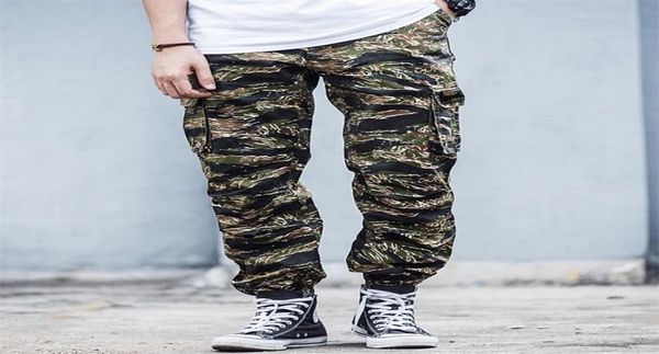 Tiger Stripe Print Camouflage Cargo Pants Mens Safari Streetwear Múltiplos bolsos homens Jogger calças táticas militares 20121657941