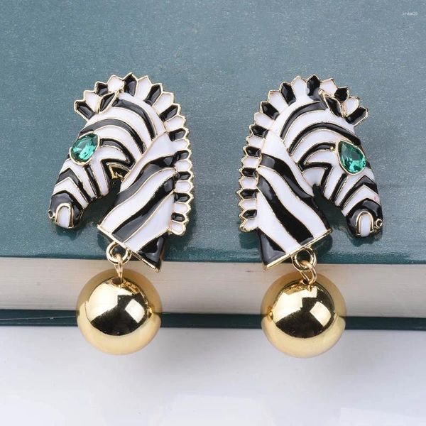 Brincos de berros de zebra moda do formato de zebra gota de cabeça preta/branca Brincho de animal listrado para partidas jóias de declaração de hiperbole feminina