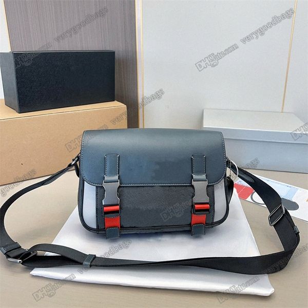 Mens Bags Messenger Bag Ligi Omuz Crossbody Çanta Satışlar Sırt Çantası Erkek Kadınlar Pu Birleştirme Kare Cüzdan Retro Donanım Bulutlu Totes T29O#