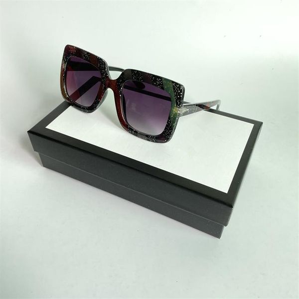 Moda Multicolor Ladies Sunglasses Retro Square Sun Glasses Protection UV Big Frame Forte Óculos engraçados com Box277o