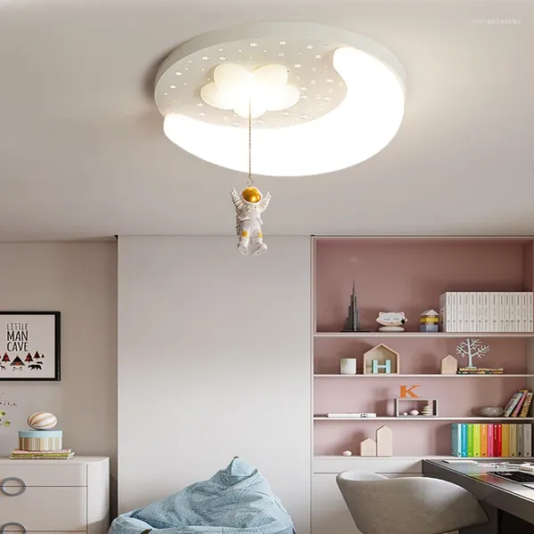 Kronleuchter moderne weiße Decken Kinder Schlafzimmer Nordische Astronaut LED -Anhänger Lampen Wohnzimmer Kunst Wohnkultur Beleuchtung