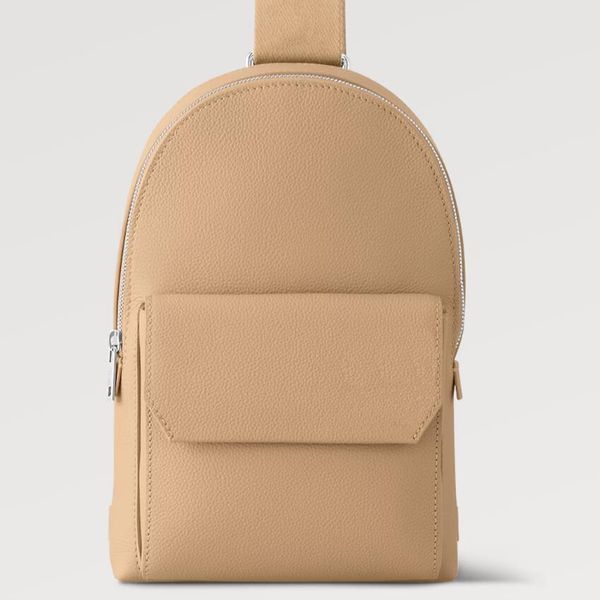 Модная сумка на плечах наружная мужская сумка мини -дизайн металлический логотип повседневный сундук Сумка