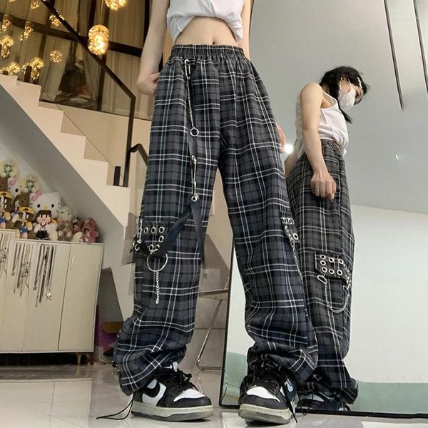 Frauenhose dunkle gotische Frauen Langes weites Bein 2023 Herbst Y2K Girl Grey Plaid Cargo Pant Metallketten Ringe Street Street Elastic Taille Hose