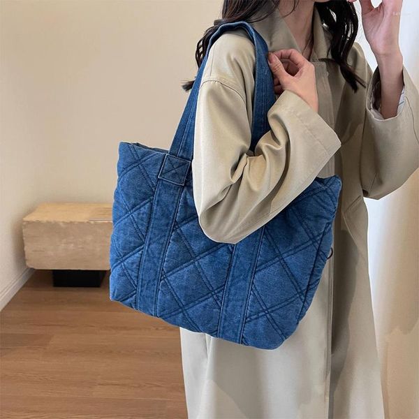 Abendbeutel Denim Designer Puffer Handtasche Große gesteppte Baumwoll -Umhängetasche gepolstertes Obergrenze für Frauen Workkäufer Down -Tasche