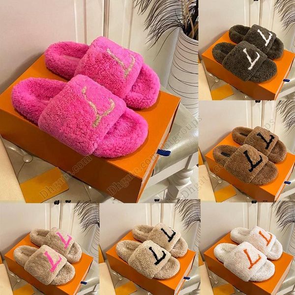 sandali all'ingrosso Donne femminile Pelliccia di pelliccia inverno Casa inverno Casa indoor Slides Black Pink Furry Fuzzy Sliders Ladies Lettera Mul Piscina Flat Pool Sandelli Domande scarpa