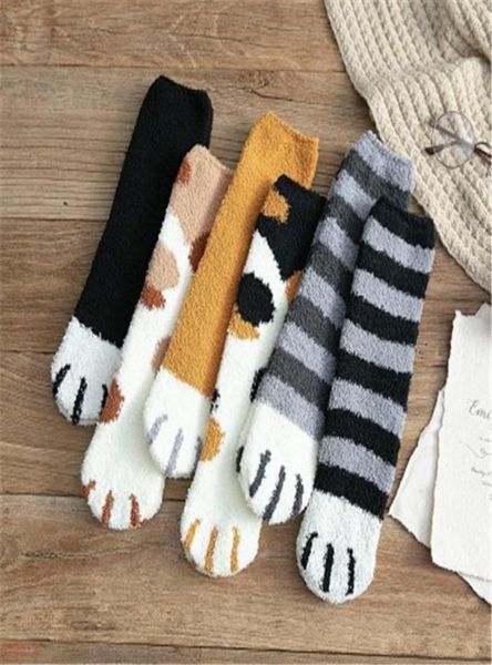 Moda Kawaii 3d Lão de lã de coral Socks Garas de gato fofas Cartoon Crechas Funny Animal Paw Sock Women Women Fluffy Fuzzy Warm Slipper Sock7337509