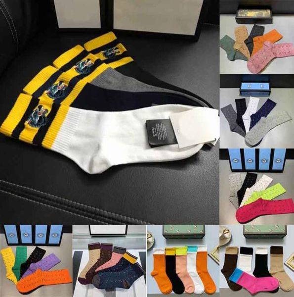 2021 Nuovo set di box da regalo Designer Mens Socks Wolf Grovino di moda Tiger Casual Tiger Pure Cotton Sports Winter Men Remodery High Quali4296980