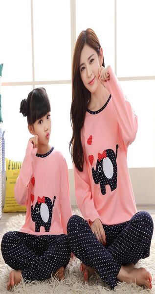 2019 Matching Mother Mother Daughter Clothes Christmas Pigjamas Pajama Fille Kids Pijamas Mommy and Me Clothes Y1905236730533