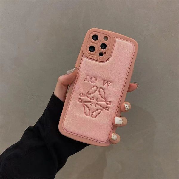 15 capas de designer de telefone iphone 11 mulheres 14/13 emed couro 12 promax oval capa macia à prova de queda tx818