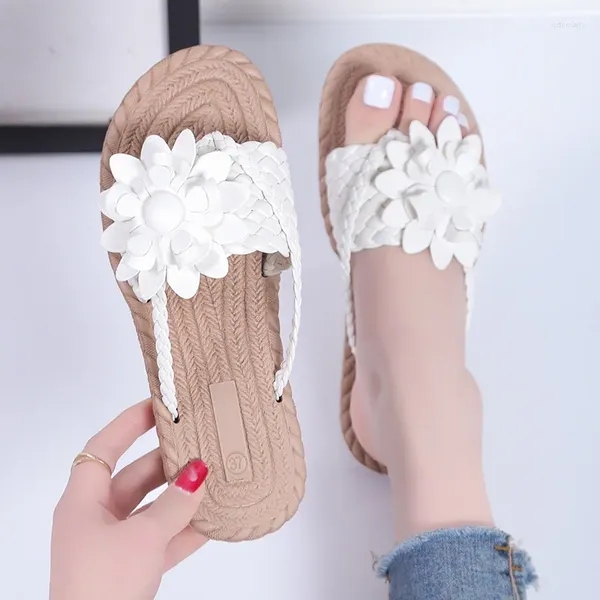 Slippers Women Flower Beach Sandálias de cor sólida coreana Anti-deslizamento Flip-flops Sapatos casuais Sapato feminino