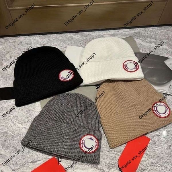 Designer Hat Hat mais vendido Edição coreana Edição laminada chapéu de malha de outono e inverno lã gelada para homens mulheres casuais temperamentos ao ar livre casais