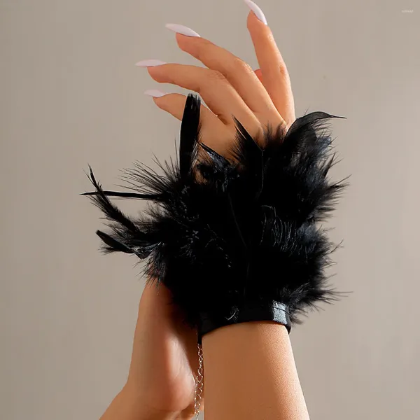 Charm Armbänder übertriebene Federmanschettengelenk für Frauen Winter Boho Verstellbare Y2K Girls Ärmelfellbänke Bangles Accessoires Geschenk