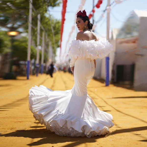 Vestidos casuais de decote de babados flamenco abiye gece Elbisesi elegante vestidos de baile brancos com mangas sereia em camadas de zíper traseiro