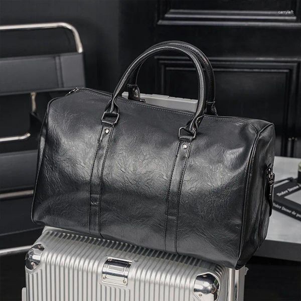 Duffel Bags 2024 Classics Men Travel Duffle Mody Fashion Leather Bolsa de ombro preto Shape redonda Mensageiro de grande capacidade