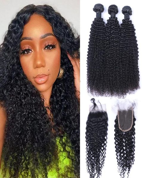 Бразильские афро извращенные вьющиеся человеческие волосы Плетения 3 пучков с закрытием отбеливающих узлов 4x4.