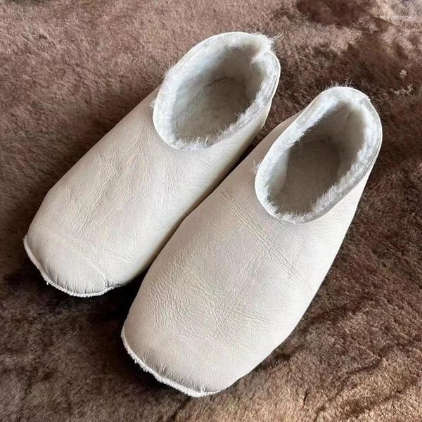 Slippers meias e sapatos internos de inverno para mulher de lã de carpete Homem -se aquecem em pelúcia de pelúcia extra