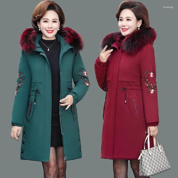 Trench femminile Long Inverno Parka Inverno di mezza età Donne a Lambswool Finece Liner Cottle Pelliccia di pelliccia Collar Collaggio addensato Femmina con cappuccio