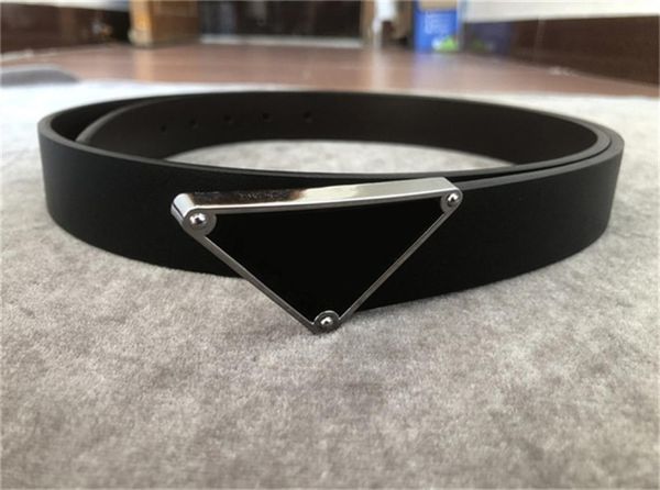 Cinture di design Pelle nera Uomo Cinture di lusso Bottoni classici con lettera Abiti da sera da donna di alta qualità Cintura di marca Accessori moda1971367