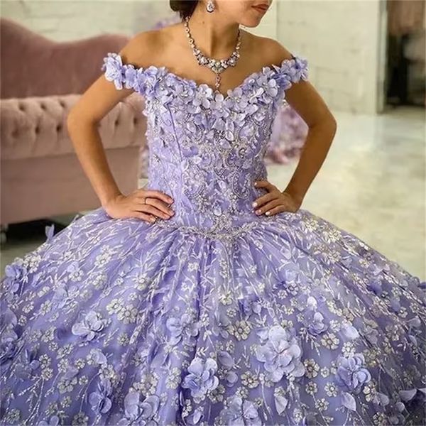 3d Blumenapplikationen Quinceanera Kleider Prinzessin Ballkleid süße 16 Kleider von der Schulter Lavendel Puffy Kleid Geburtstagsfeier Kleid MADE MADEN