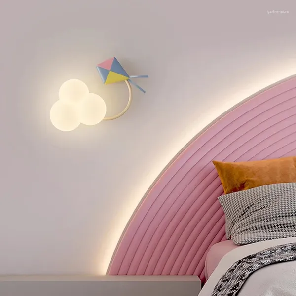 Lâmpadas de parede LED LED NUVEL BRANCA LUDE DE CRIANÇAS FILHAS MINIMALISTA PRINCESSO MODERNA BERSERIANÇA menina menino Luzes do quarto de menino