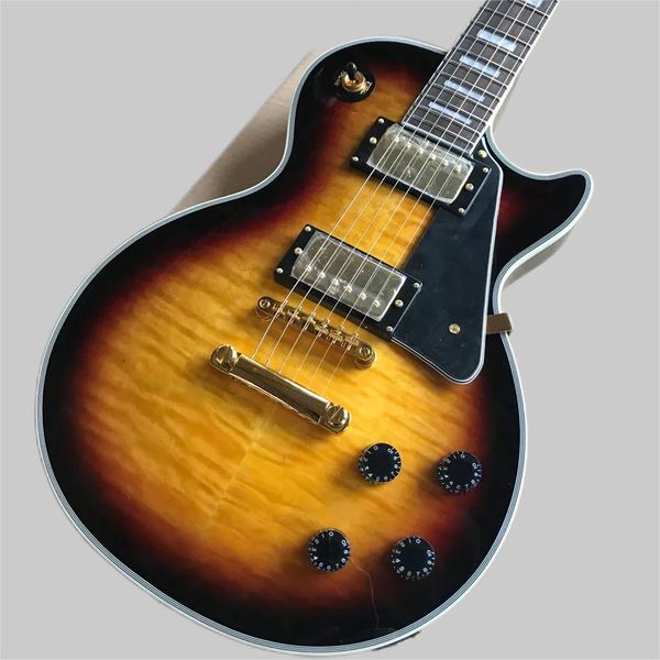 Chitarra elettrica personalizzata, tastiera in mogano, top trapuntato in acero color burst, hardware dorato, spedizione gratuita 2858