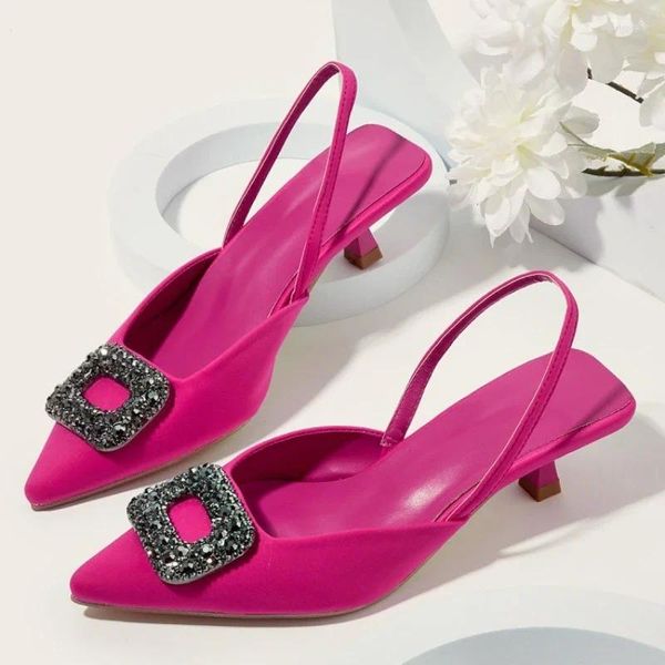 Scarpe eleganti per donne 2024 Crystal puntato con tacchi bassi pompe sandali di moda per matrimoni Sandali di moda primaverili sapatos femmininos