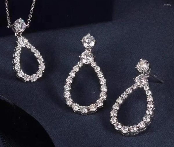 Orecchini per borchie 2023 Set di gioielli con zircone per nozze di moda per donne in goccia per acqua in platino