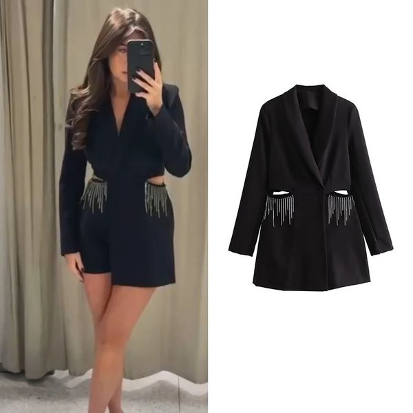 TRAF 2023 Black Short Women Gumnsuit Tassels Chic e elegante Autumn Cut Out Playsuit de mulher 231222