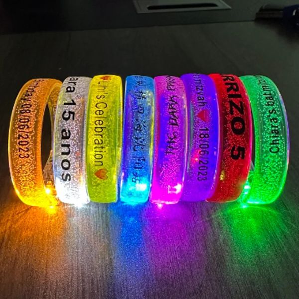 50 pçs led pulseiras personalizadas piscando light up pulseira brilho vara pulseira aniversário néon festa de casamento 231225