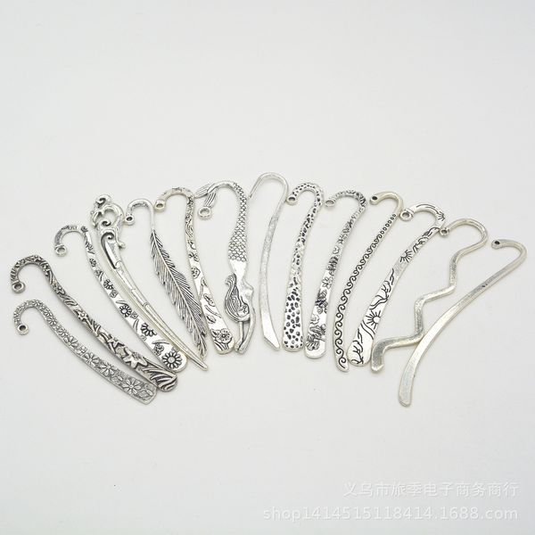 Miscela 42pcs segnalibri vintage segnalibri a sospensione in lega di zinco argento in argento in lega di bracciale per bracciali fai-da-te reperti di gioielli metallici34-49 210720