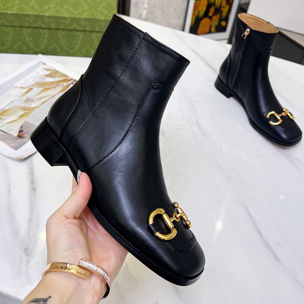 Títulos clássicos de cavalos designer de fivela feminina botas Itália marca moda de baixo para baixo redonda de cabeça martin botas de luxo em couro genuíno anti -lateral zíper lady snow botas