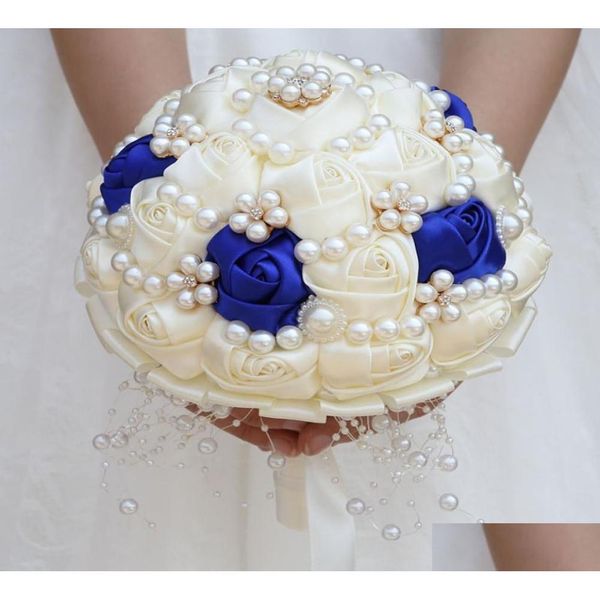 Dekoratif Çiçek Çelenkler El Yapımı Fildişi Royal Blue Gelin Boncuklu Elmas Düğün Buketleri Yapay Nedime Tutma Accessori DH5HV