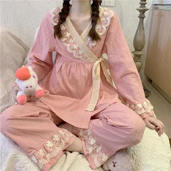 Roupa de sono feminina Sweet Lacework de manga longa Casa caseira de duas peças Bordado Pallavers soltos Pants Roupas de casa Pijama L418