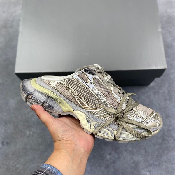 Designer Sneaker grosse scarpe da razza in passerella allacciata in schiuma materiale per schiuma scarpe casual scarpe da papà leggero scarpe sportive in pelle con la sola sola