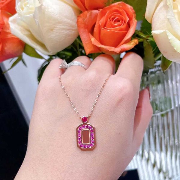 Anhänger Halsketten Neue Luxusmarke Pink Crystal Parfüm Anhänger Halskette Roségold Mode 925 Sterling Silber Schmuck Frauen Hochqualität231225