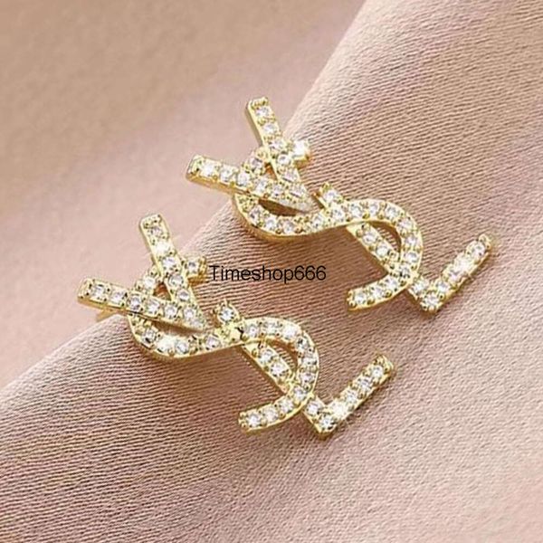 Серьги-гвоздики с австрийским кристаллом и буквами из 18-каратного золота для женщин в Европе и США, популярные простые дизайнерские серьги, свадебные украшения для невесты Gift00