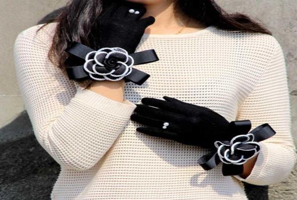 Luvas sem dedos 2020 Brand Winter Women Cashmere Mittens Feminino Big Flower Warm Driving L2210209216170