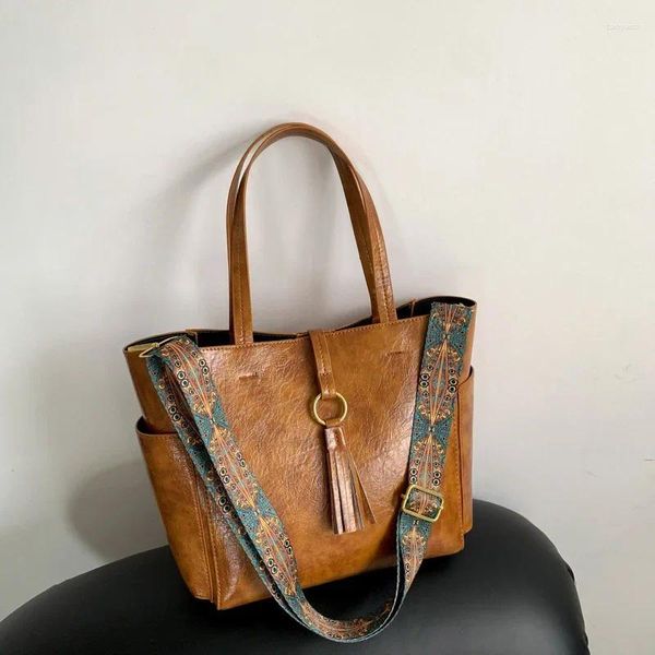 Abendtaschen Inventarverkauf Aktion Großhandel Preis Tasche Frauen Mode große Kapazität Handtaschen Leder Retro Bohemian Schulter