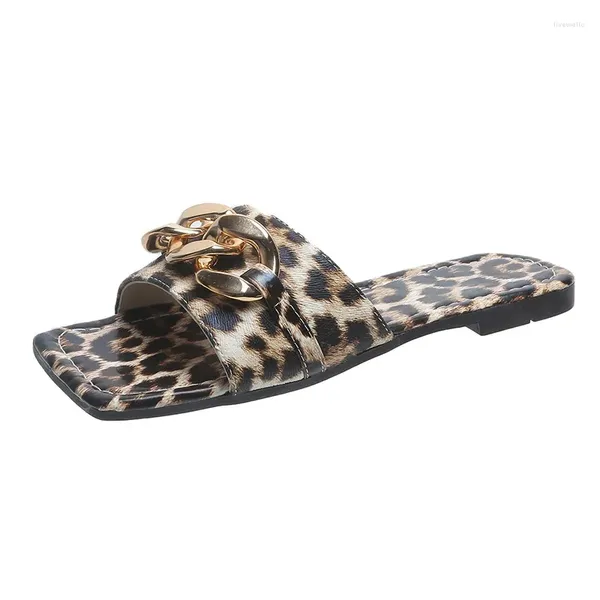 Flippers plus size 35-43 leopardo plano mulheres europeias americanas metal cadeia de calçados quadrados de toe sandals