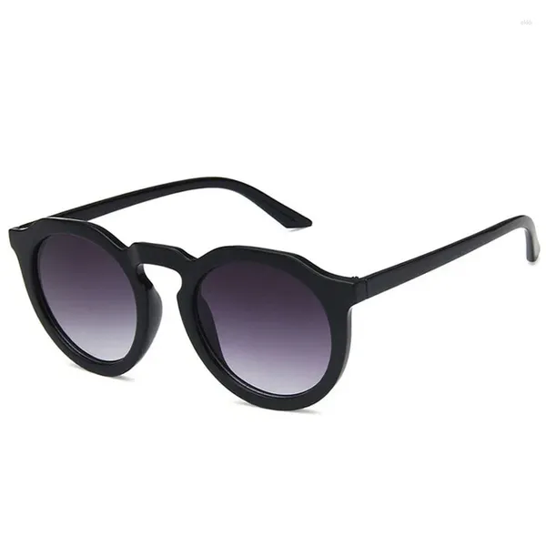 Sonnenbrille Designer für Frauen Mode Frauen runde Sonnenbrillen UV 400 Trendige Frau Retro Shades 3K3D19