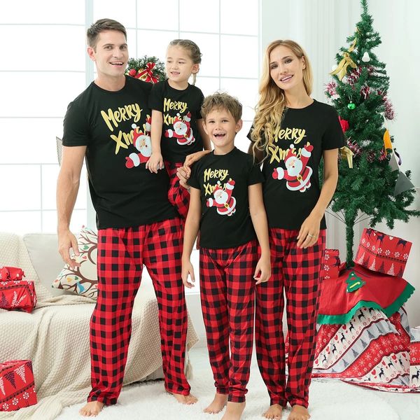 2023 Manica corta Natale Abiti coordinati per la famiglia Plaid Padre Madre Bambini Pigiami Imposta mamma e me Xmas Pj's Clothes 231225