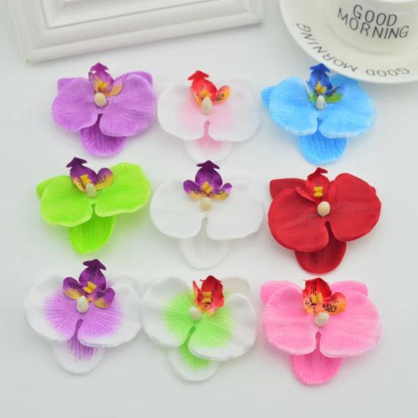 Fiori decorativi 100pcs artificiale all'ingrosso di matrimonio decorazione per la casa regali fai -da -te box caramella a farfalla orchidea di seta falaenopsis piante finte