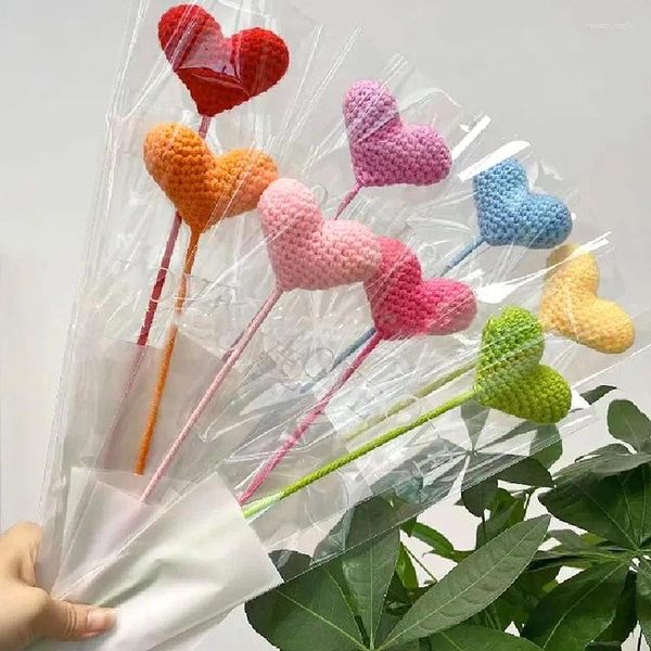 Dekorative Blumen künstliche handgewebte Häkelblume Herzform gestrickte Bouquet Hochzeitsfeier Valentinstag Geschenk Home Decor