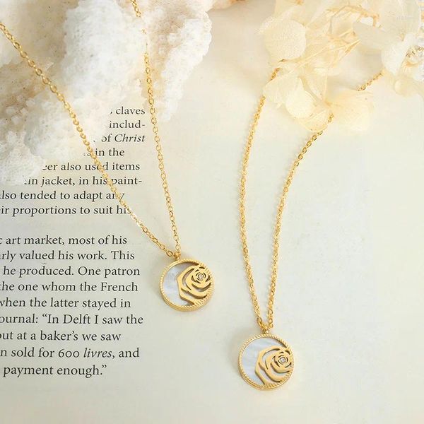 Anhänger Halsketten Allme Vintage 18K Gold plattiert Titanstahl weiße Hülle Rosenblume Cz Zirkon runden Münzheißer für Frauen