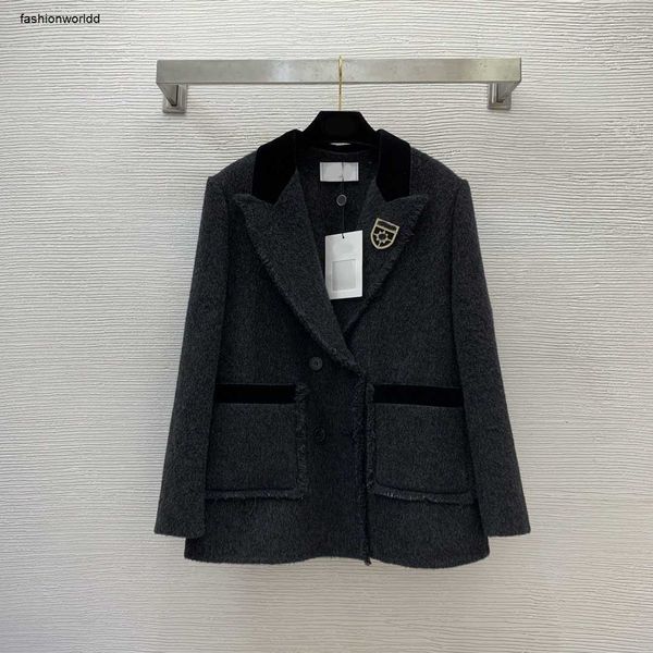 Jaqueta de jaqueta feminina Jackets Jackets Veludo Fingido Lã sobretudo Duas-peito de lapela de lapela Blazer Casamento Roupas de jantar com broche 25 de dezembro